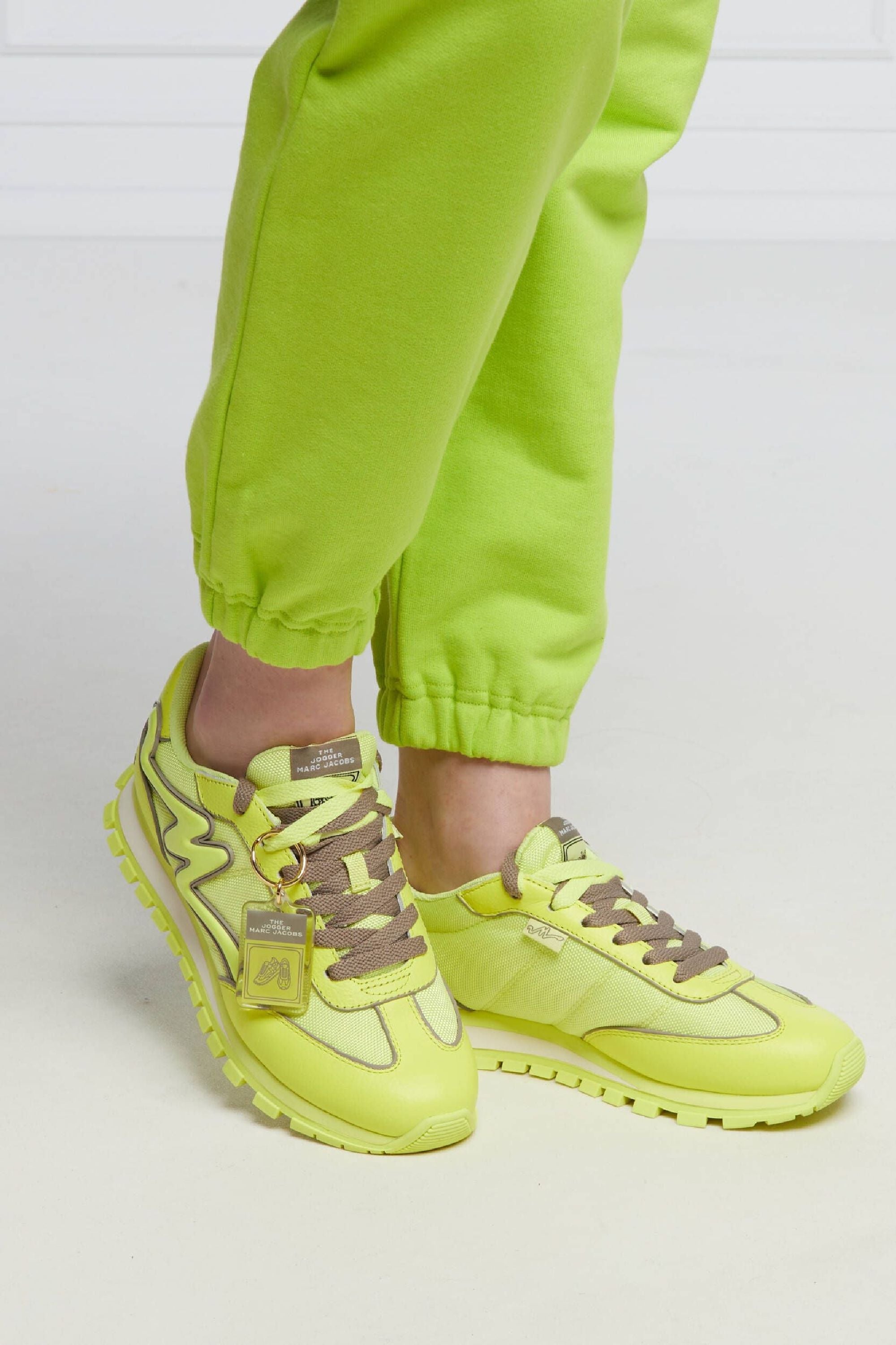 Sneakers basses The Jogger à lacets - Jaune
