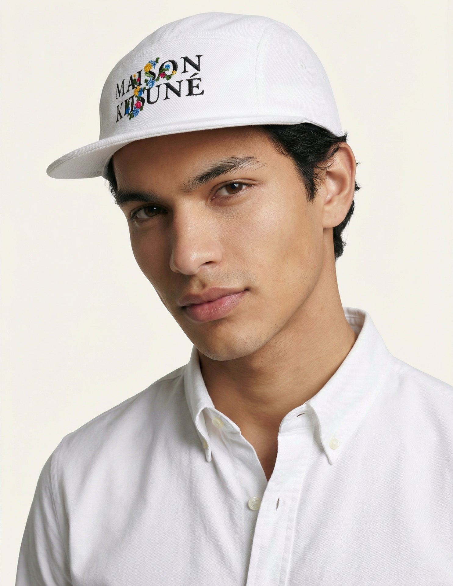 Cap with floral logo - White