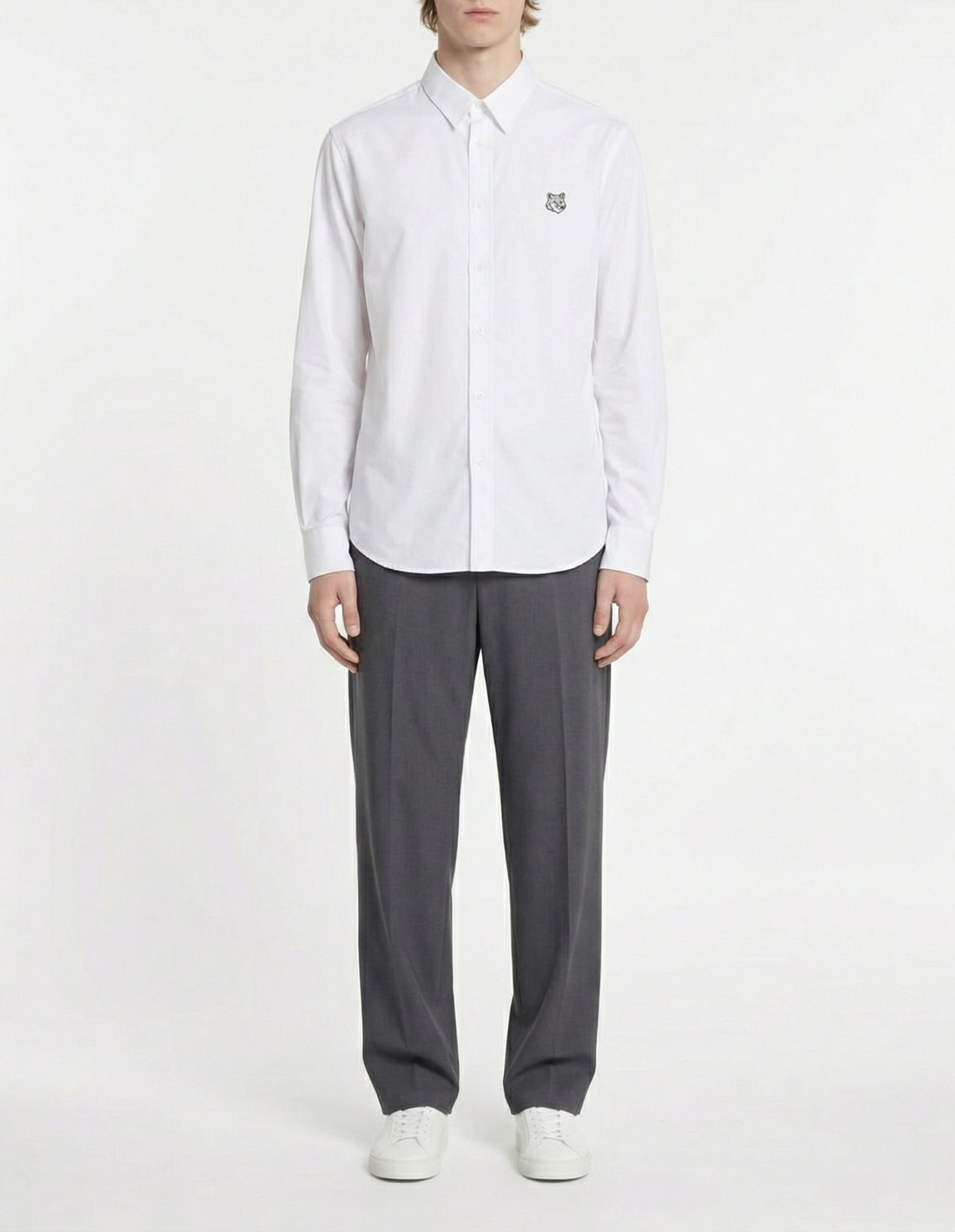 Bold Fox Head shirt with patch - White