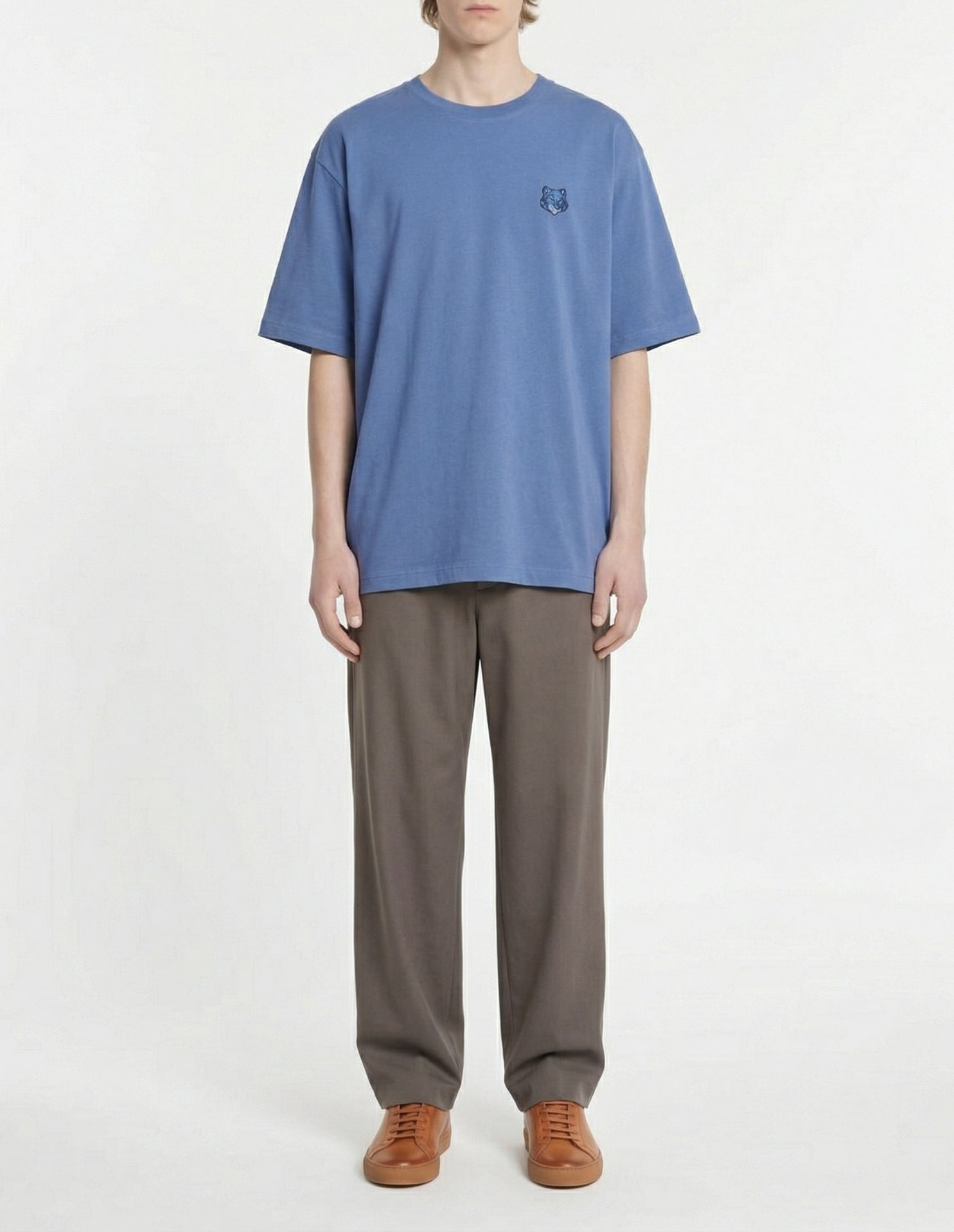 Oversized Bold Fox Head T-shirt with crest - Hampton Blue