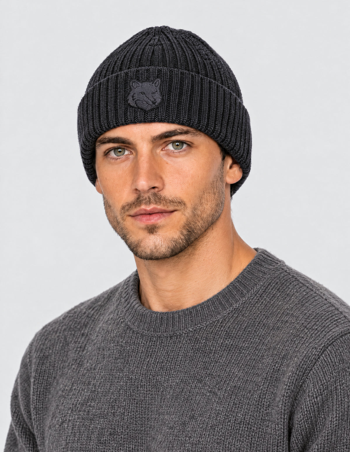 Bonnet avec écusson brodé en laine - Charcoal
