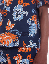 Short-sleeved boxy shirt with embroidery - Deep Navy Design