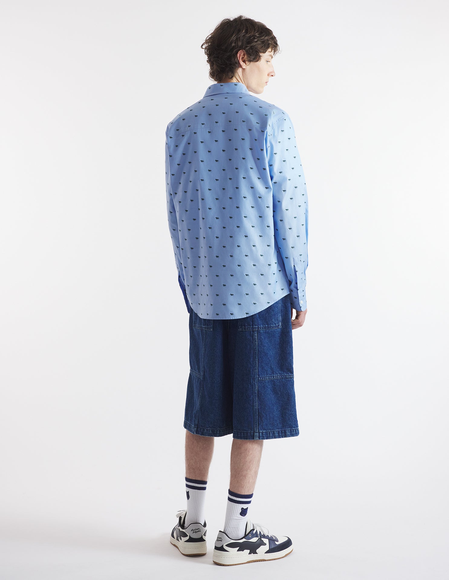 Shirt with badge - Light Blue & Green