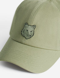 Cap with embroidered badge - Pebble