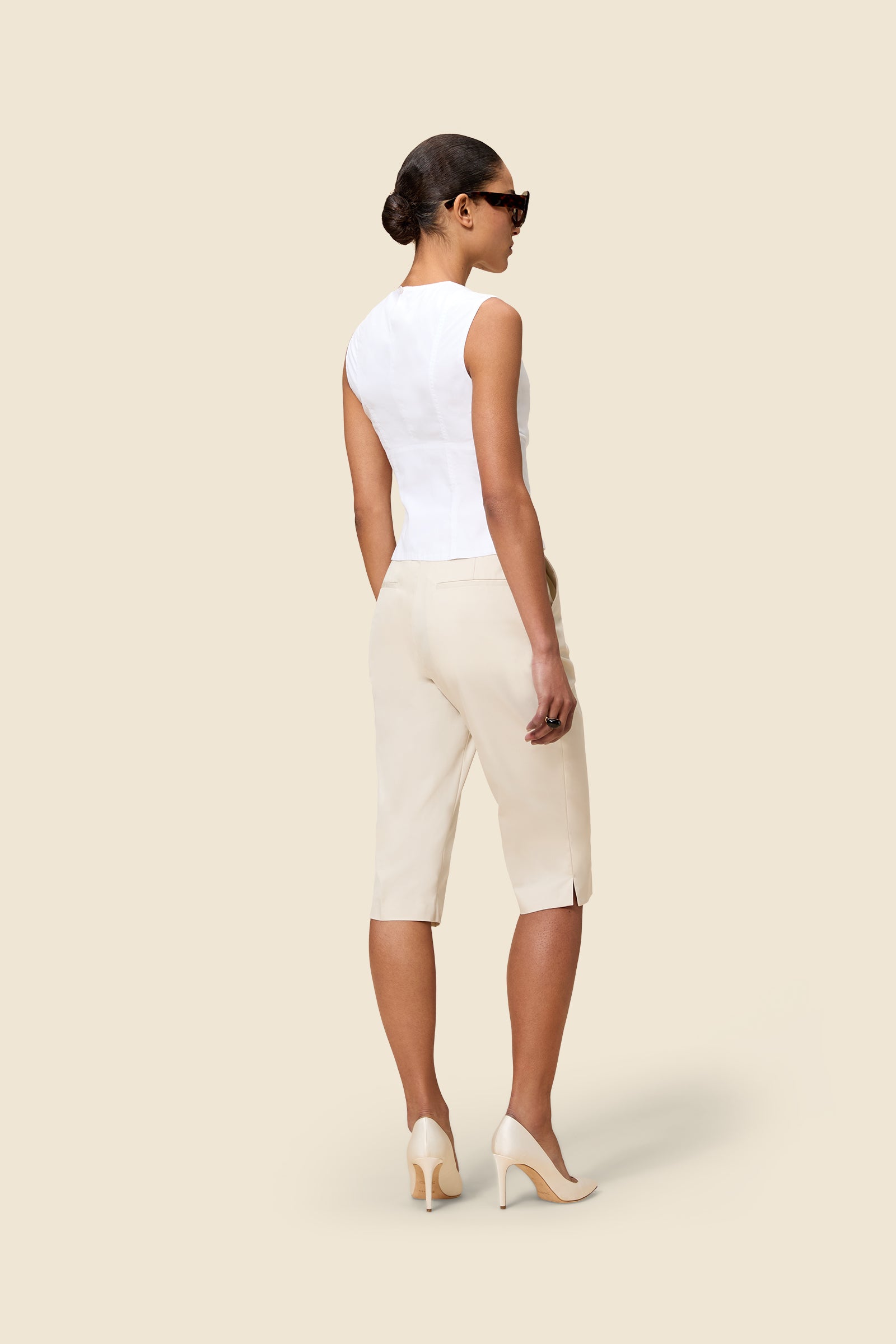 Stone / CIGARETTE CAPRI