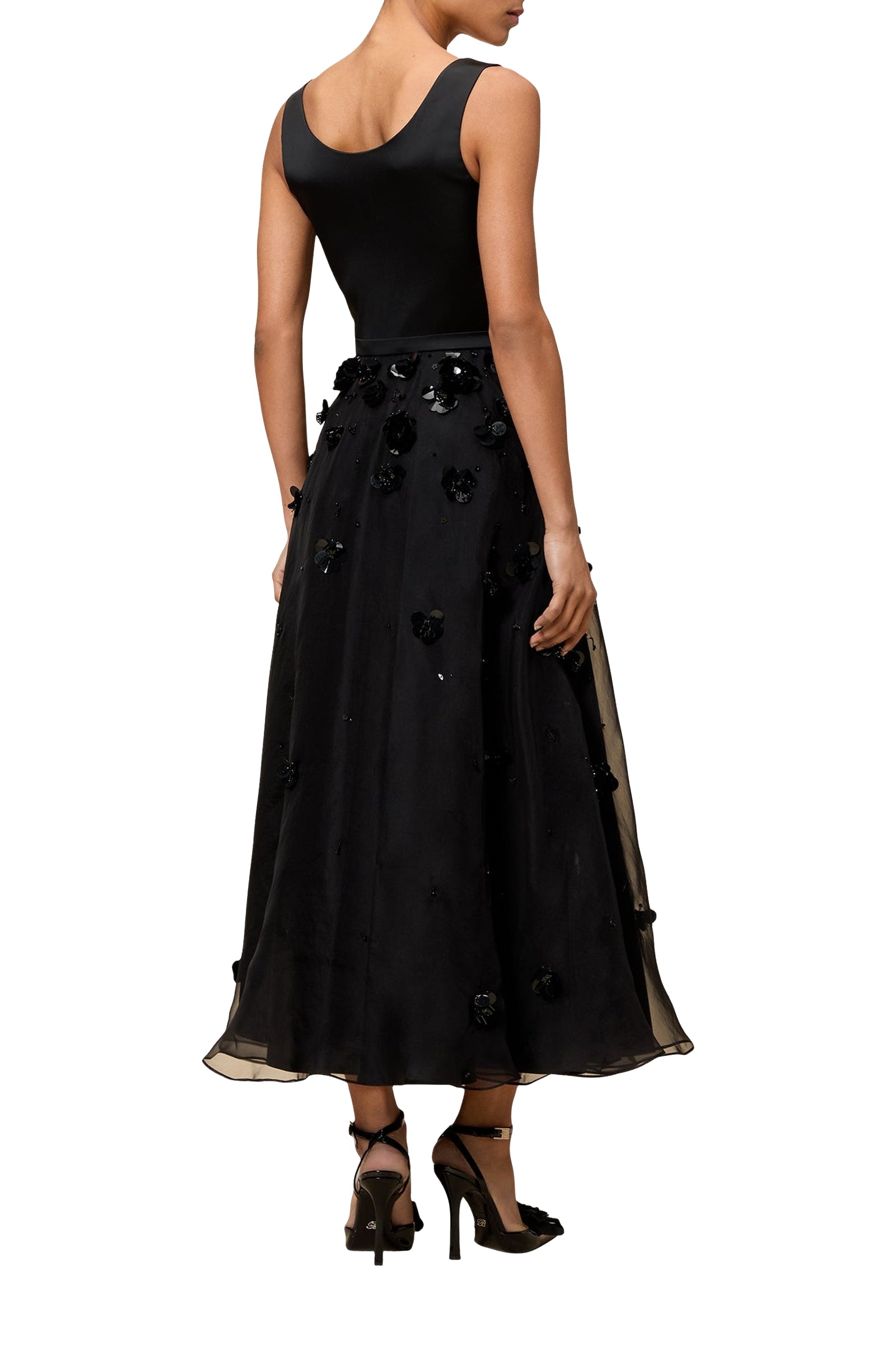 Robe trapèze brodée en soie - Black