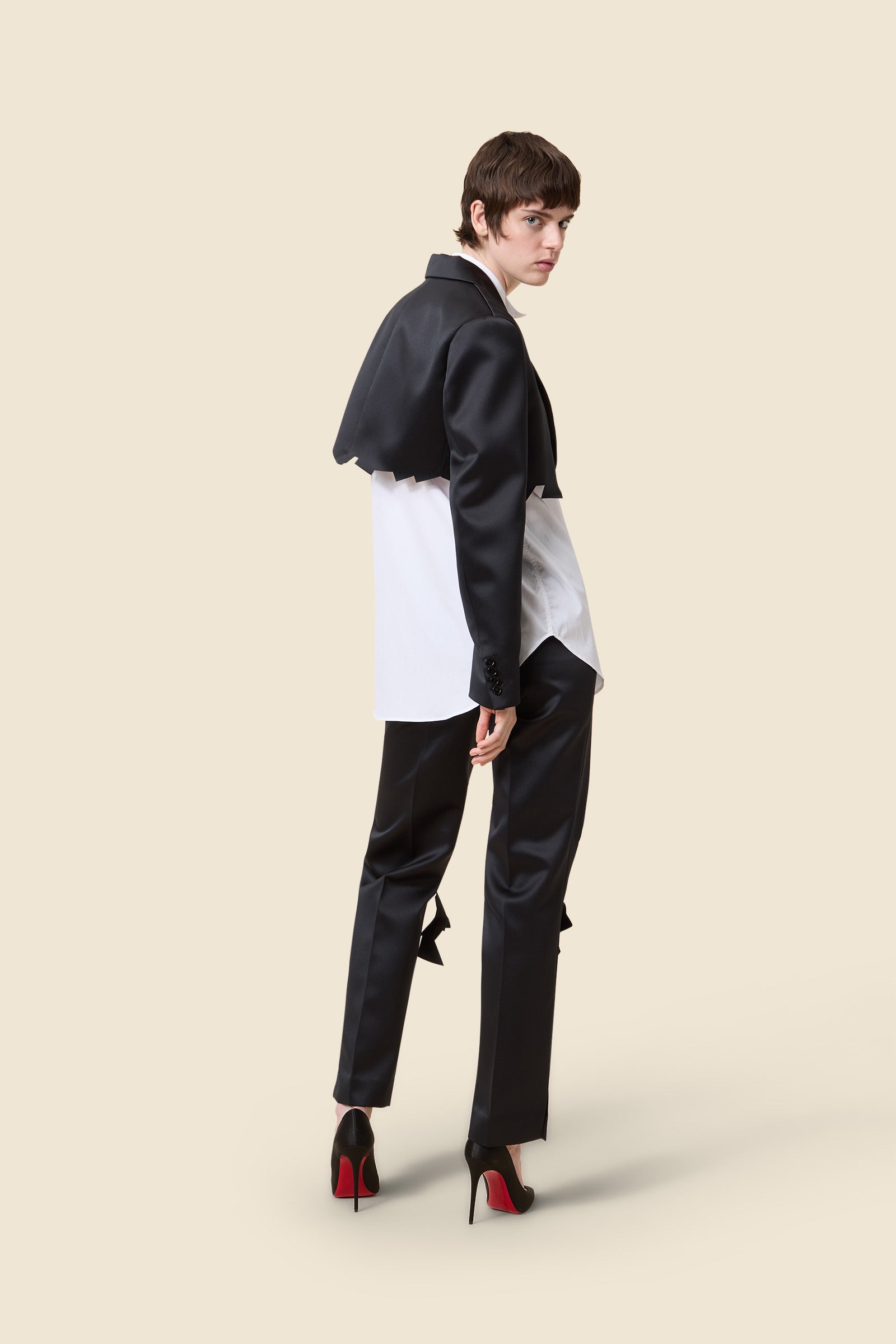 Black / BLAZER