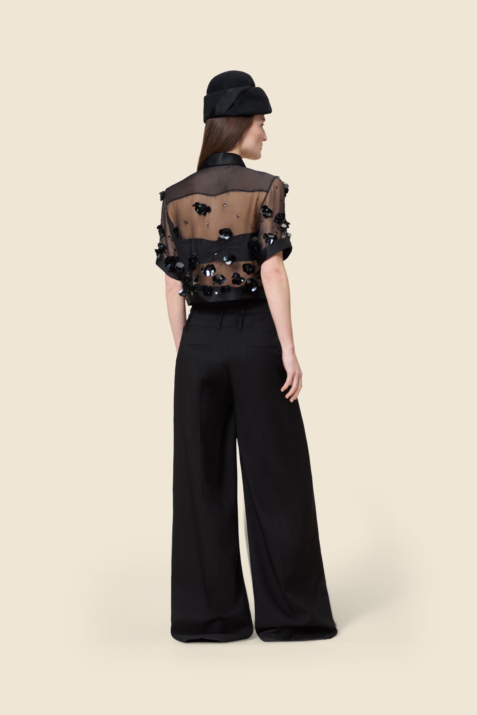 Black / EMBROIDERED CROPPED SHIRT