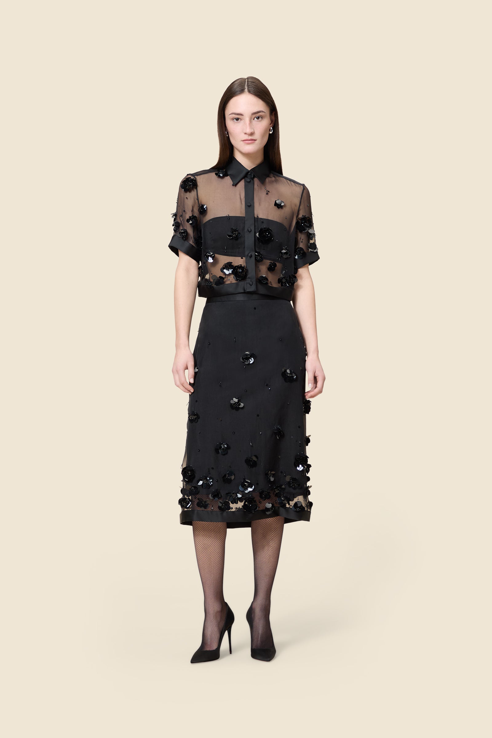 Black / EMBROIDERY MIDI SKIRT