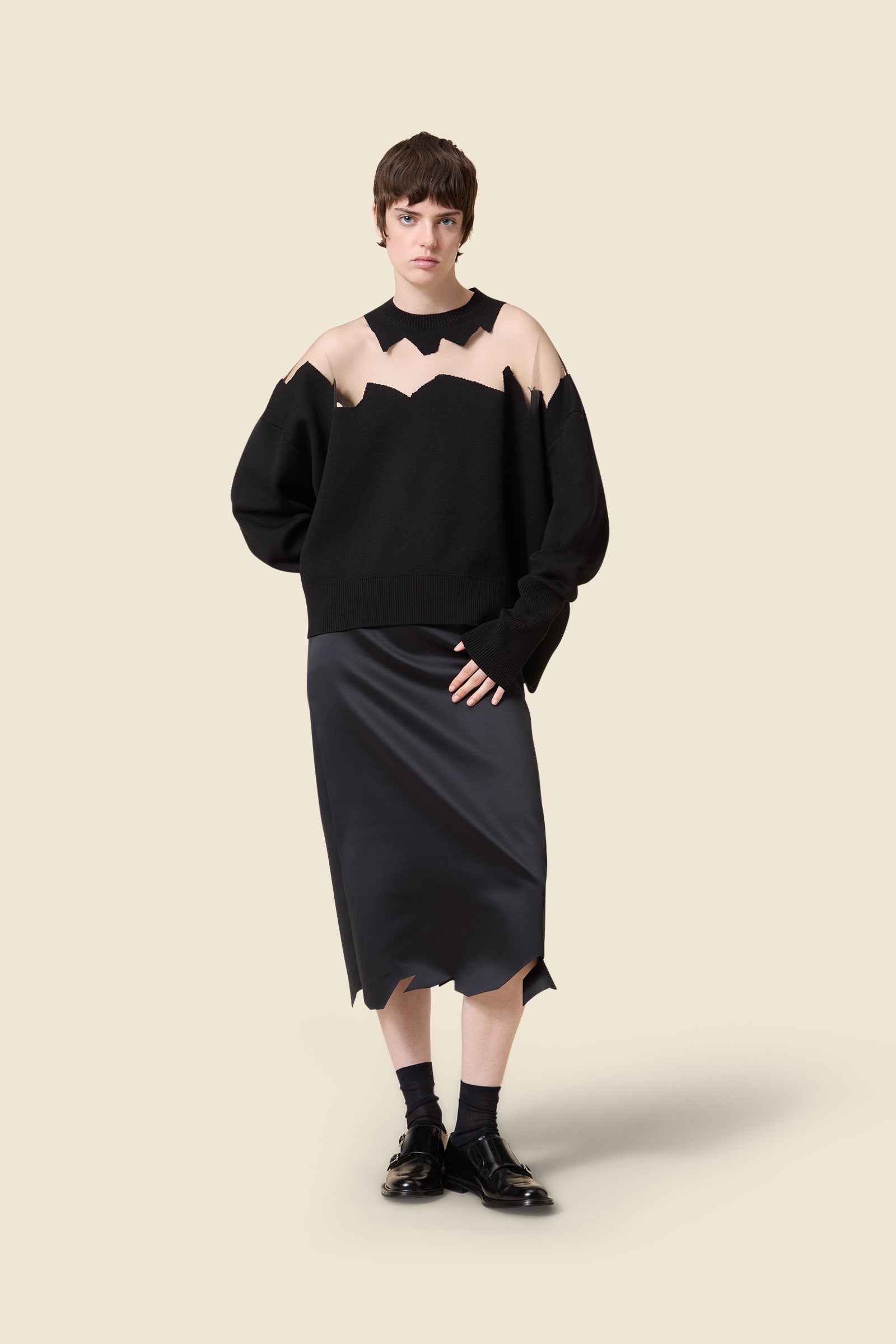 Black / OVERSIZED SWEATER