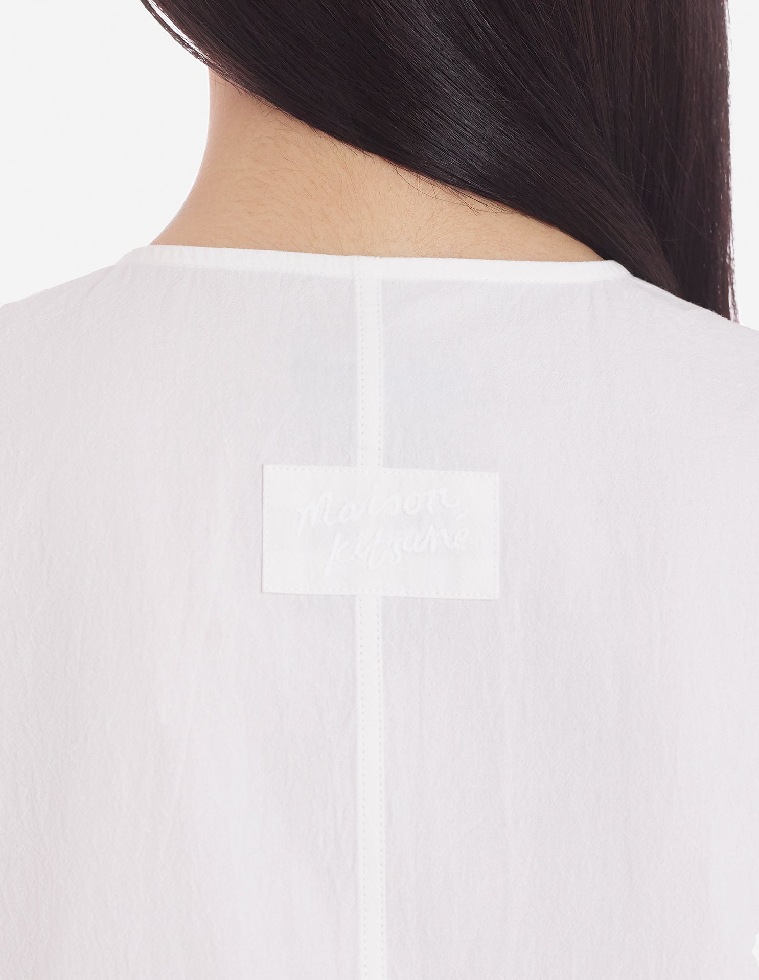 Sleeveless T-shirt with embroidery - White