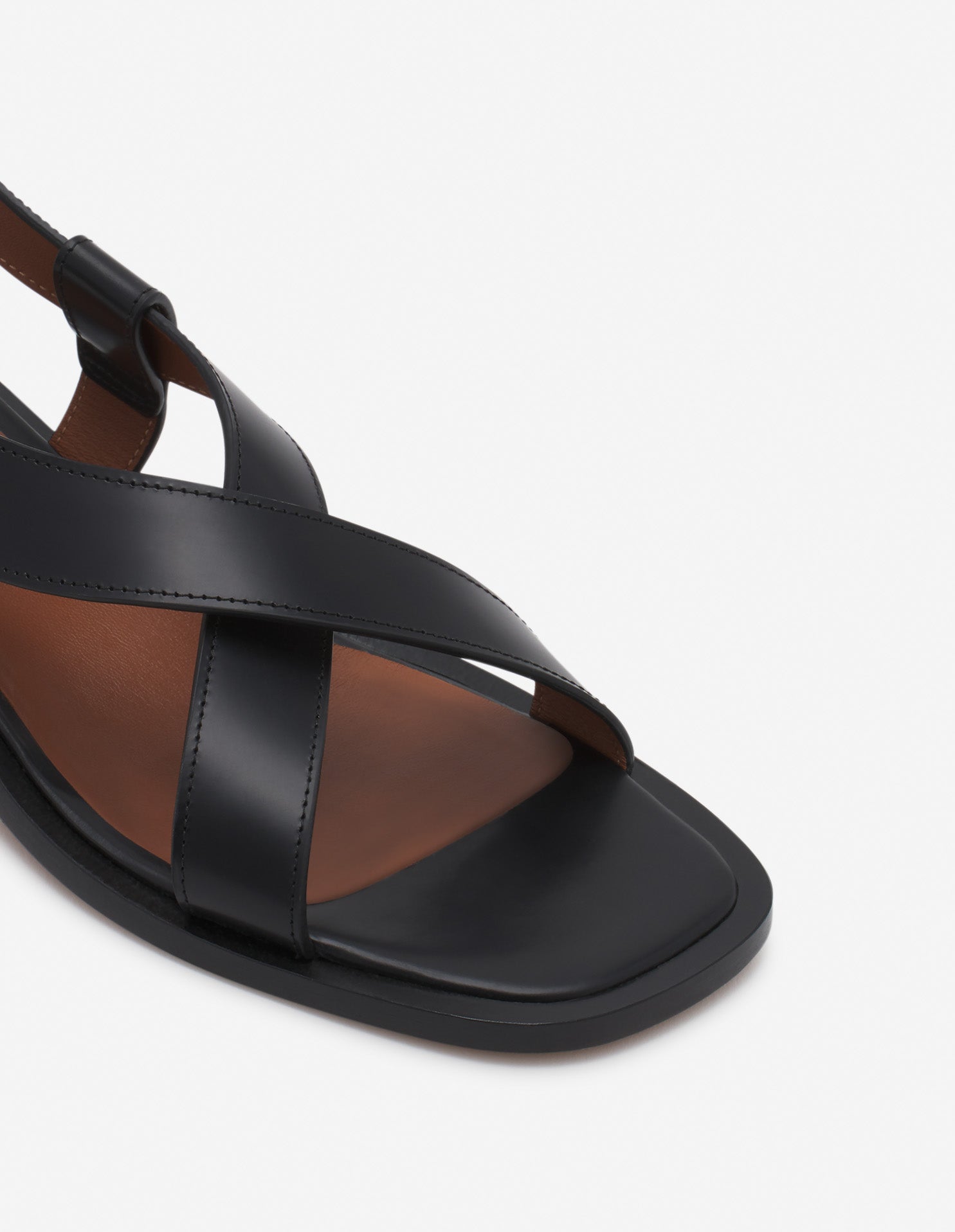 Flat sandals with engraved leather buckle - Black