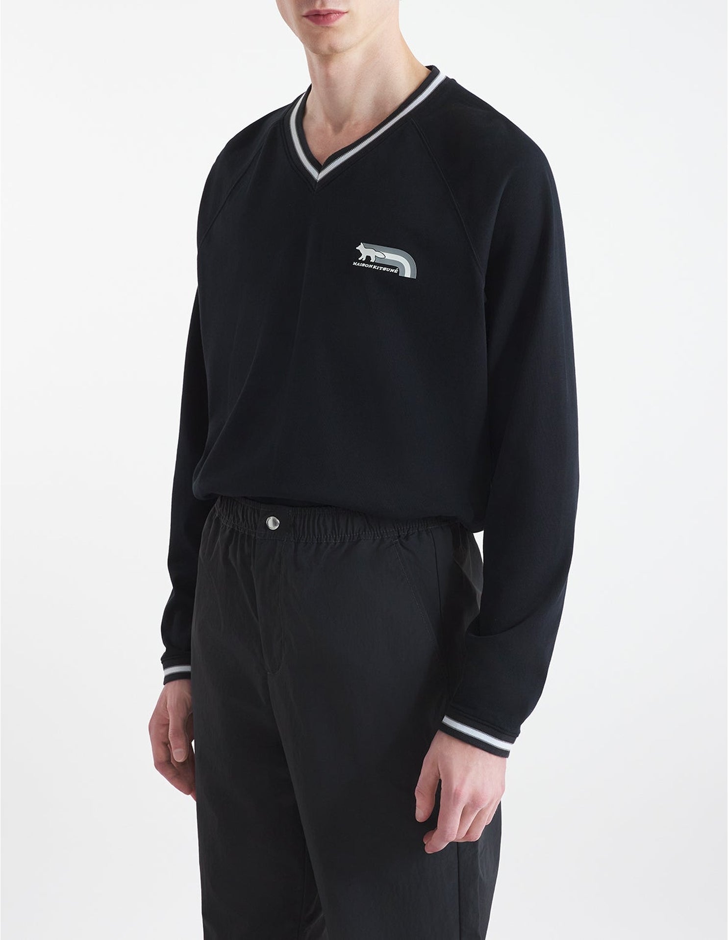 Long-sleeved V-neck jumper - Black
