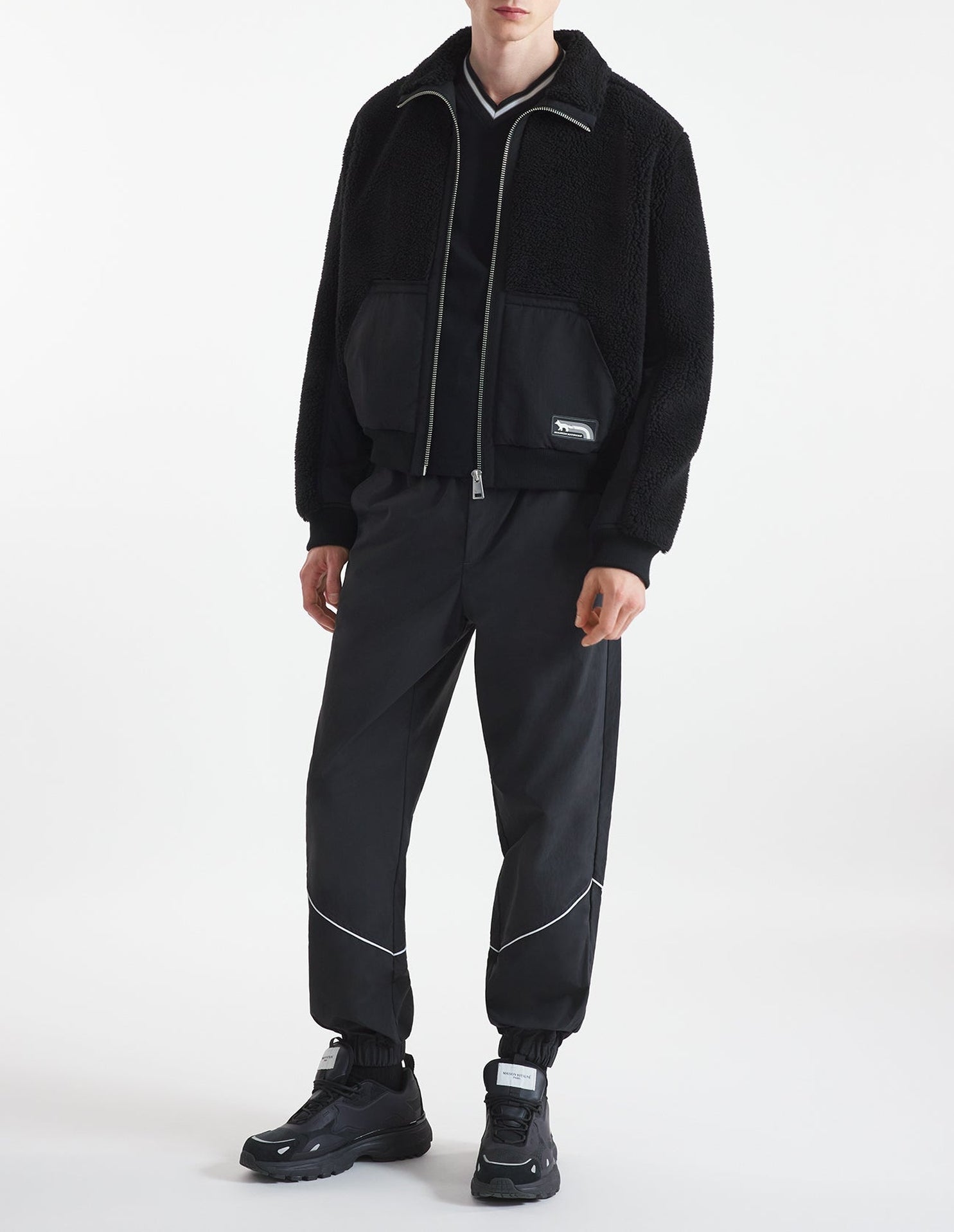 Back pocket trousers with badge - Black