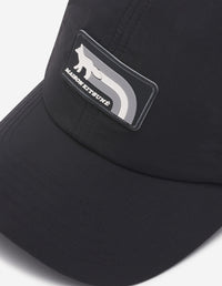 Cap with embroidered badge - Black