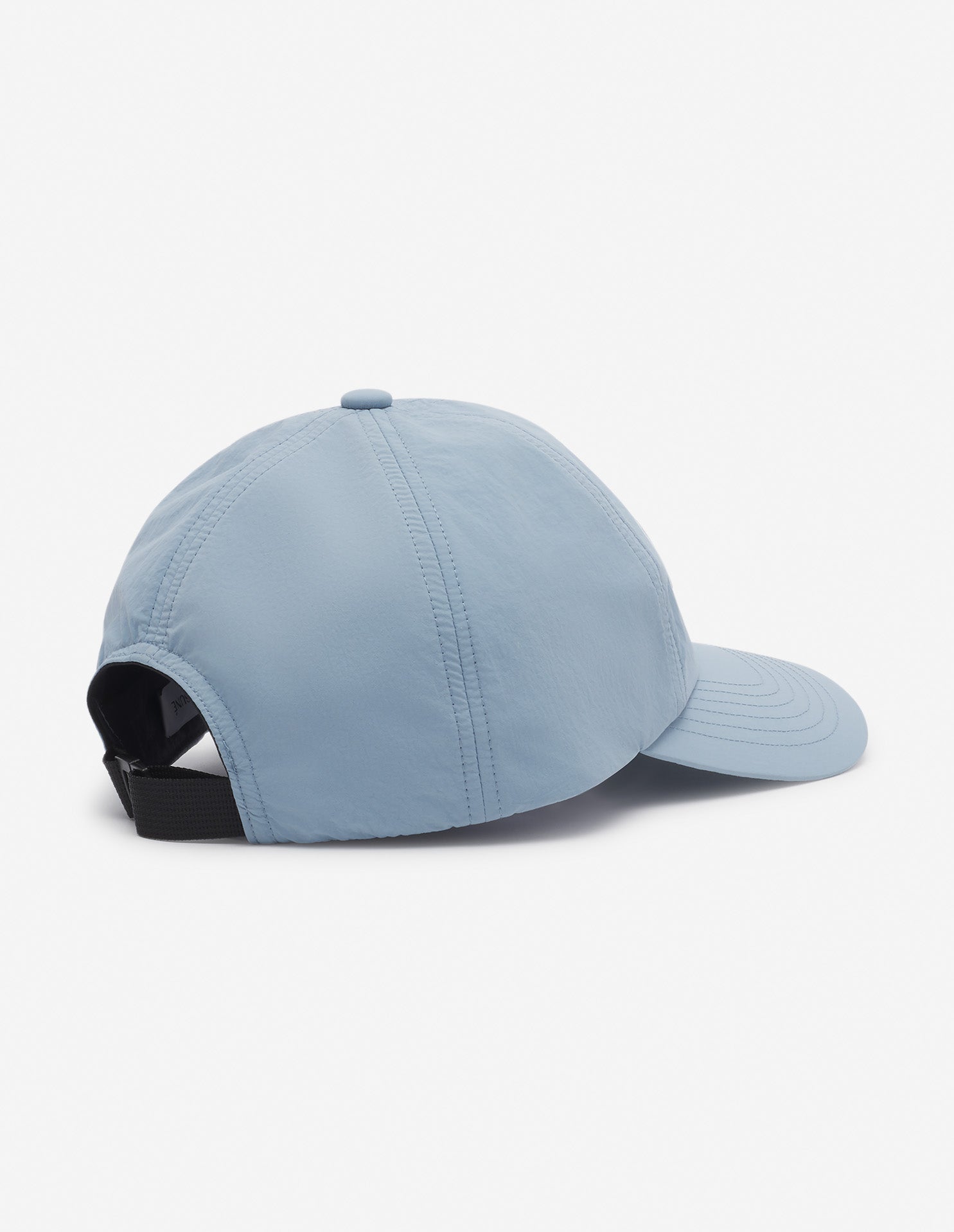 Cap with badge - Placid