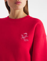 Sweatshirt à col rond avec broderie à l'avant - Autumn Red