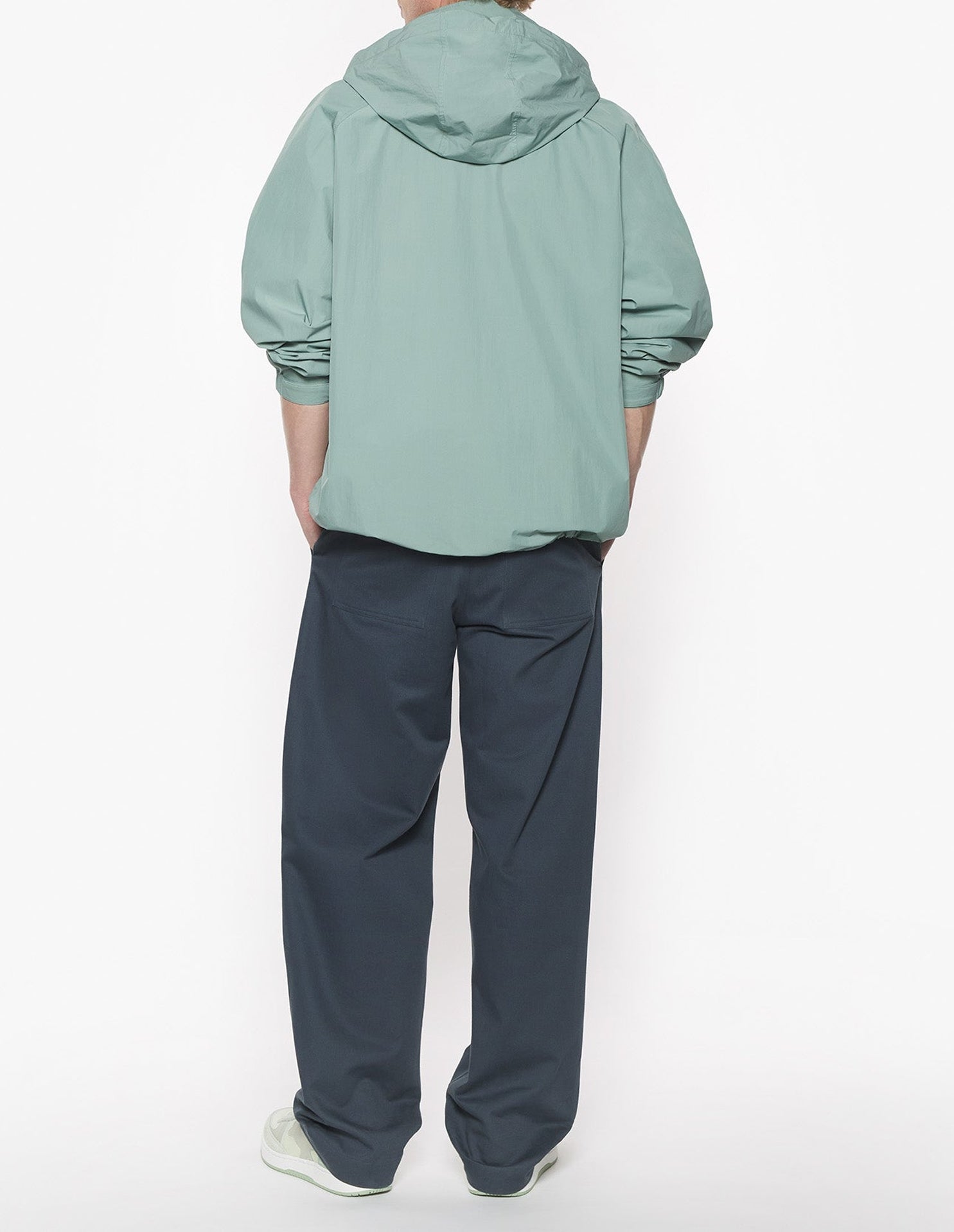 Windbreaker in technical fabric - Vert de Gris