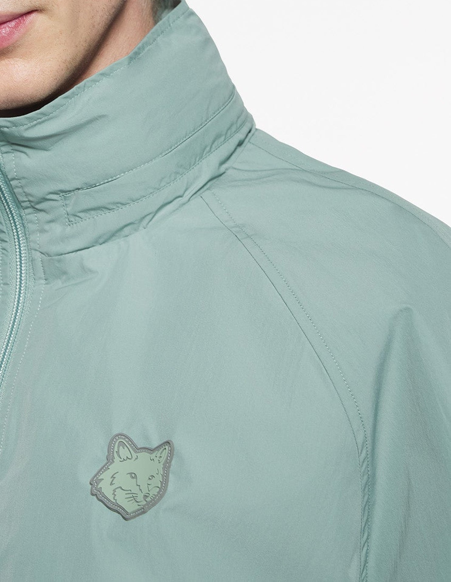 Windbreaker in technical fabric - Vert de Gris