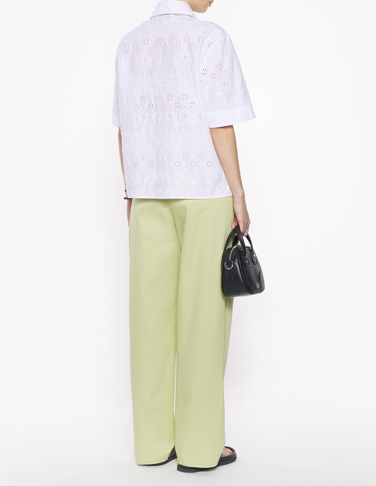 Embroidered loose shirt - White