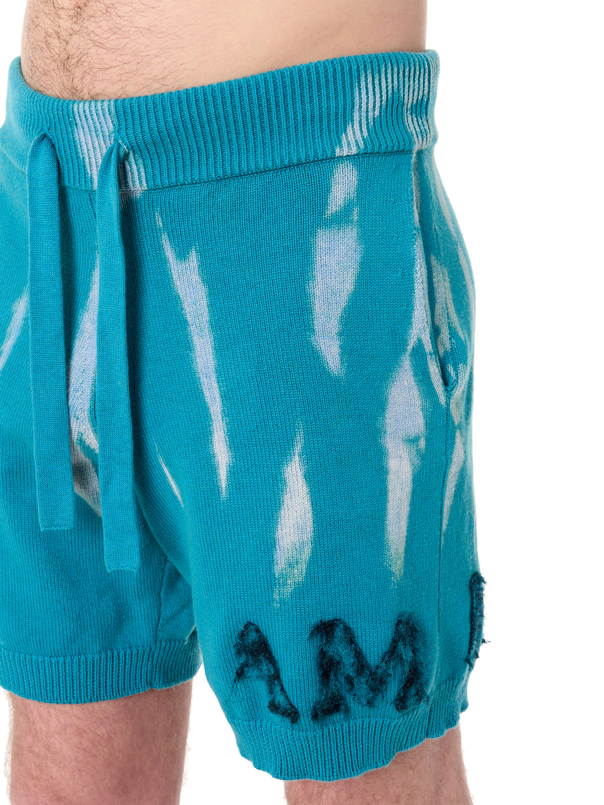 AMIRI DESTROYED APPLIQUE SHORT