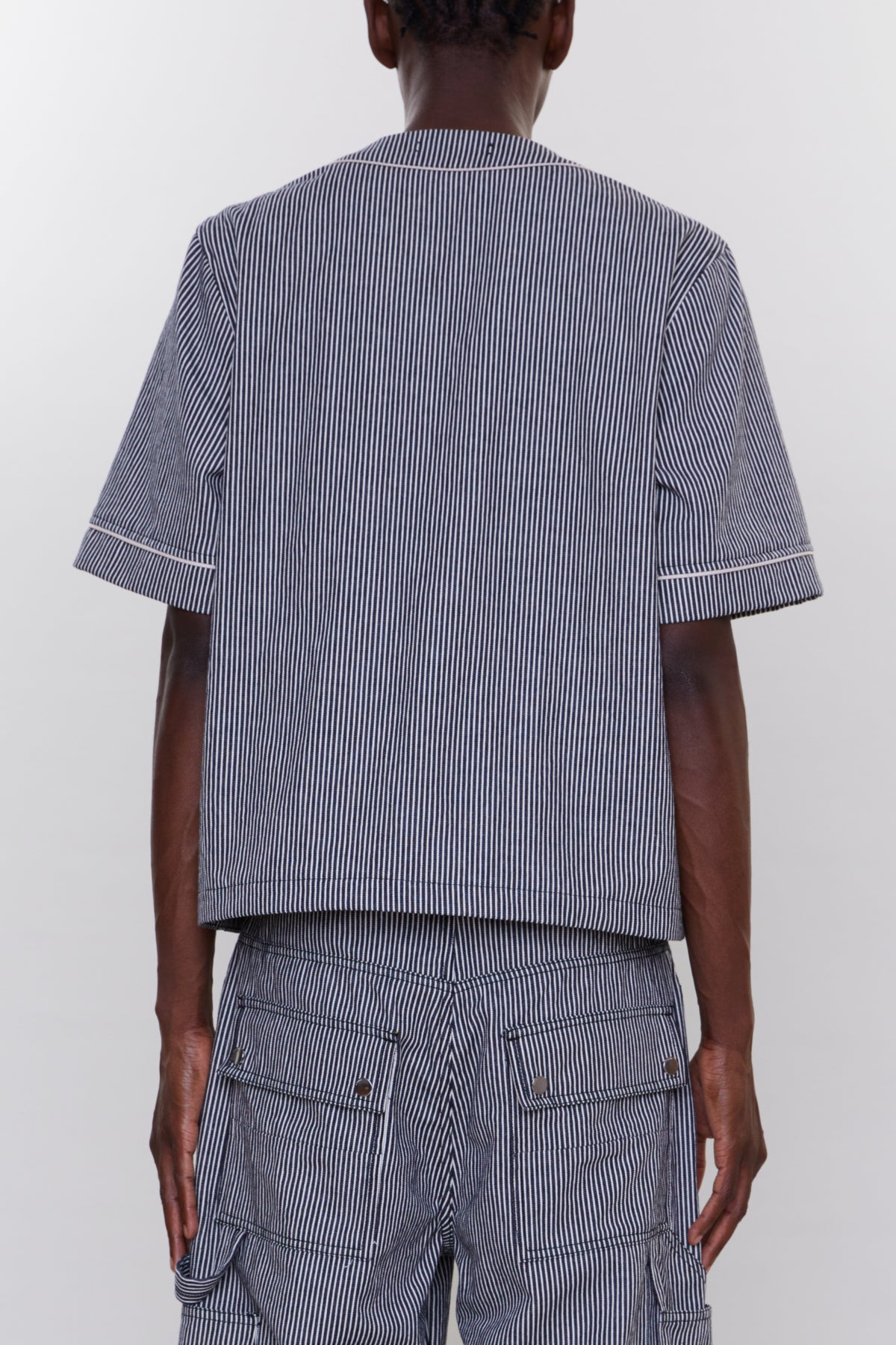 STRIPED DENIM LOGO APPLIQUE BASEBALL SHIRT
