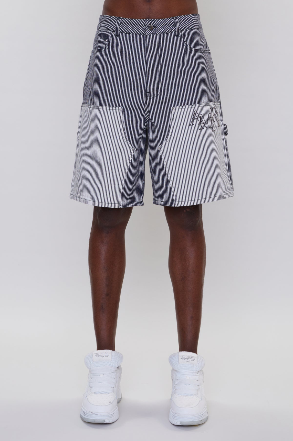 STRIPED DENIM CARPENTER SHORT