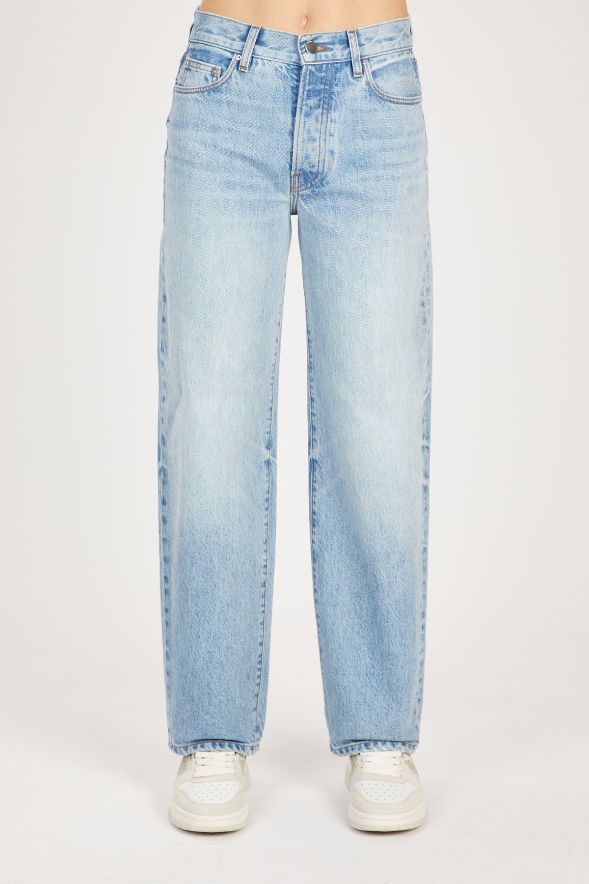 WIDE STRAIGHT JEAN