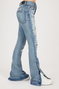 DISTRESSED KICK FLARE