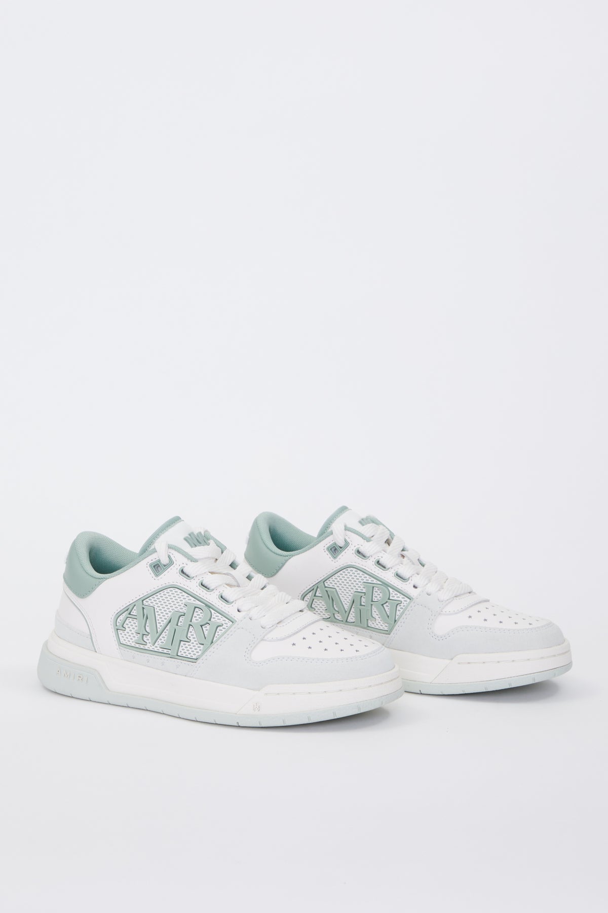 CLASSIC LOW