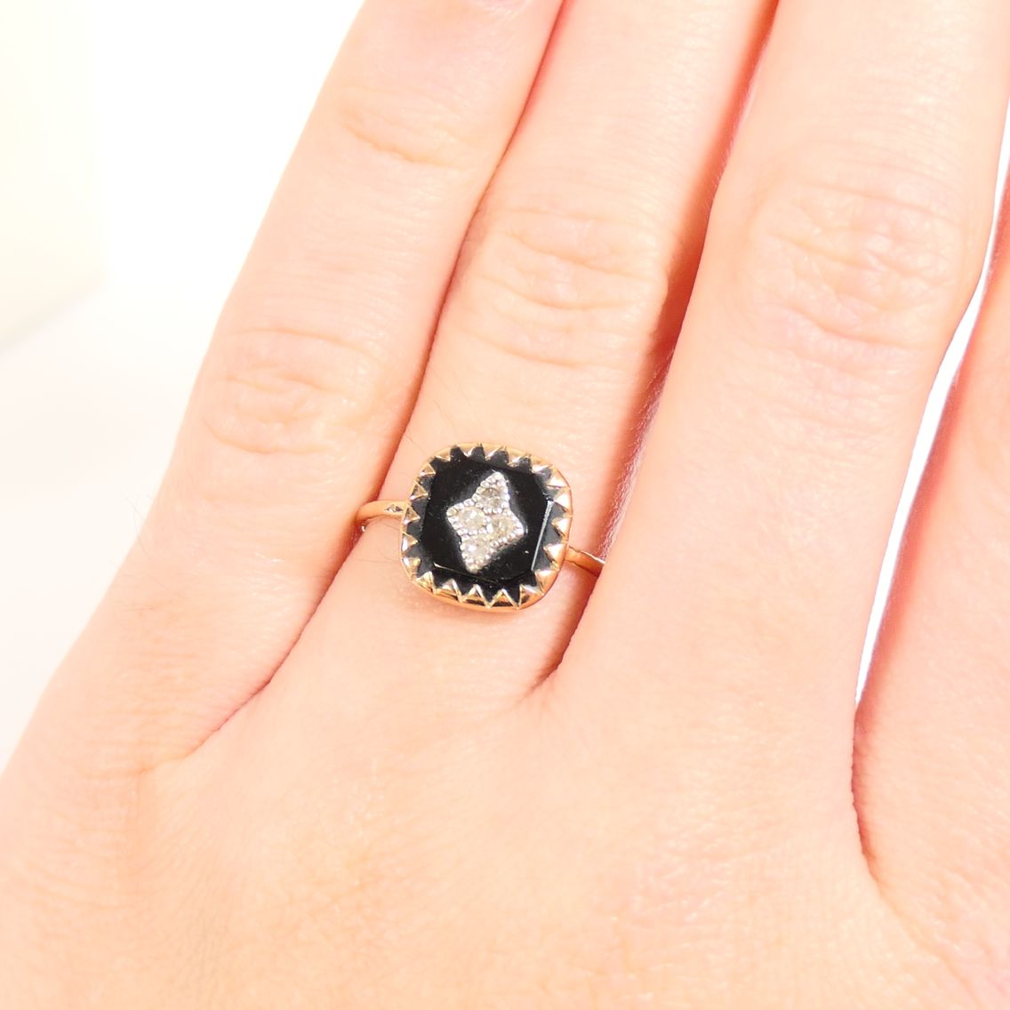 Bague en or jaune et or blanc sertie de diamant - Diamant