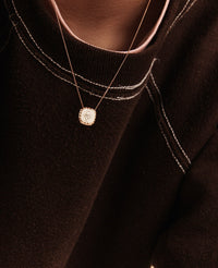 Yellow and white gold necklace set with diamonds - Diamonds