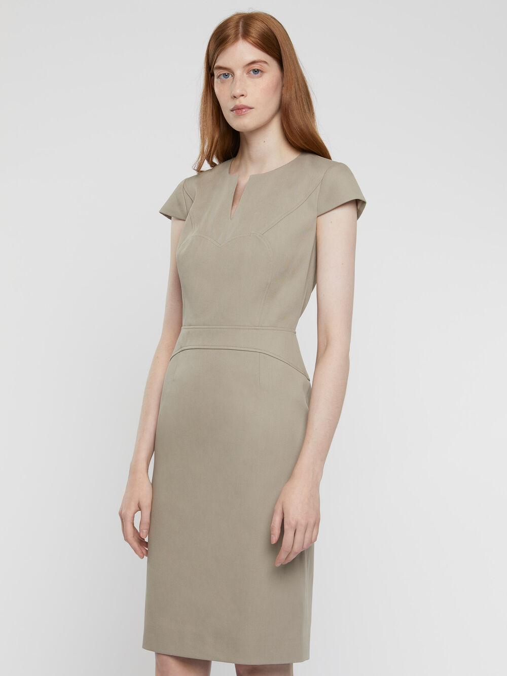 TAUPE ROBE