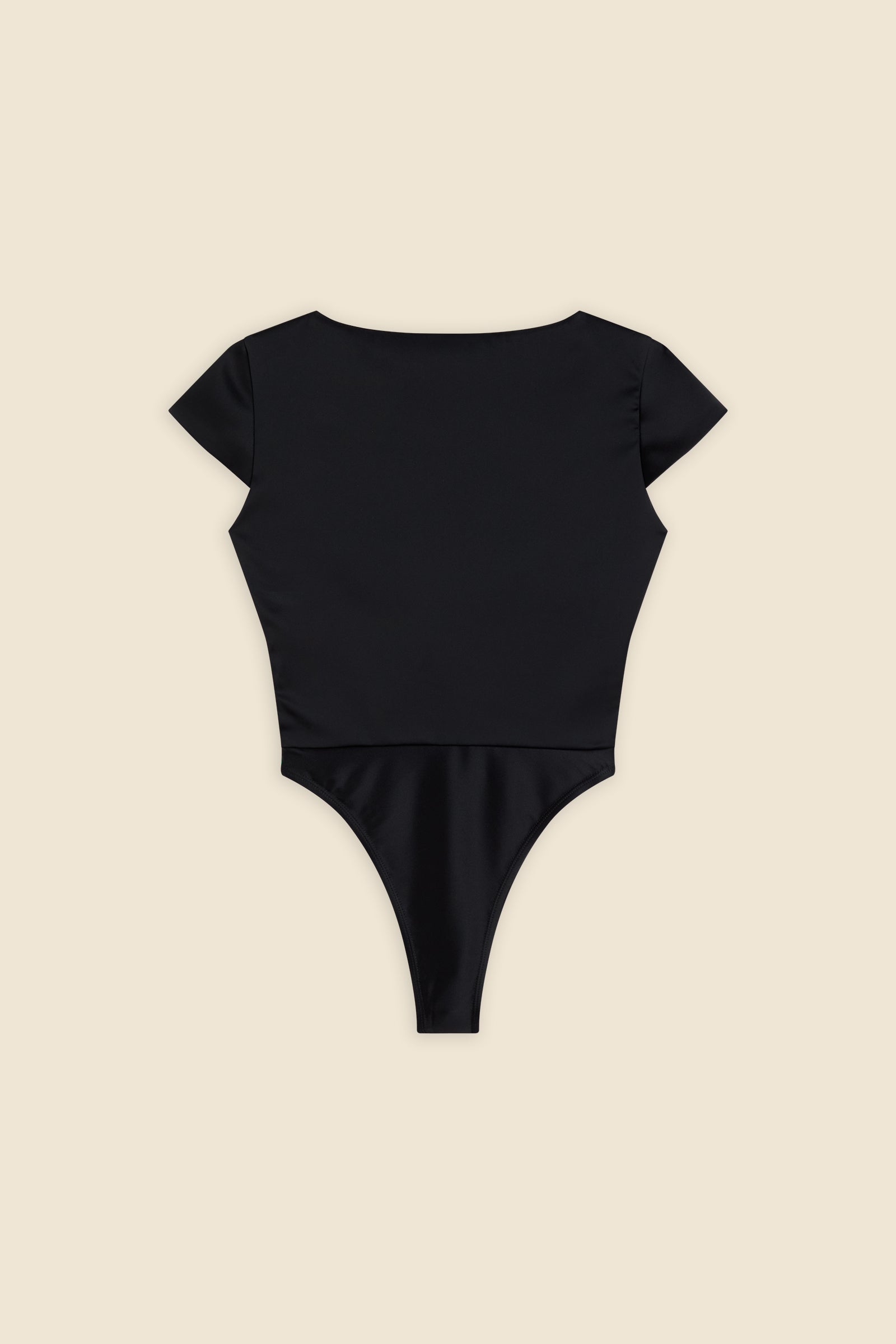 Black / PLEATED BODY