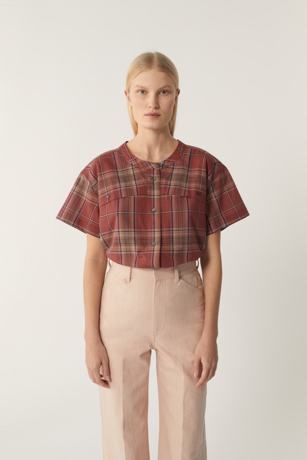 117 / DJV 60€ 241-1 / ST0%   BLOUSE PARFAITE