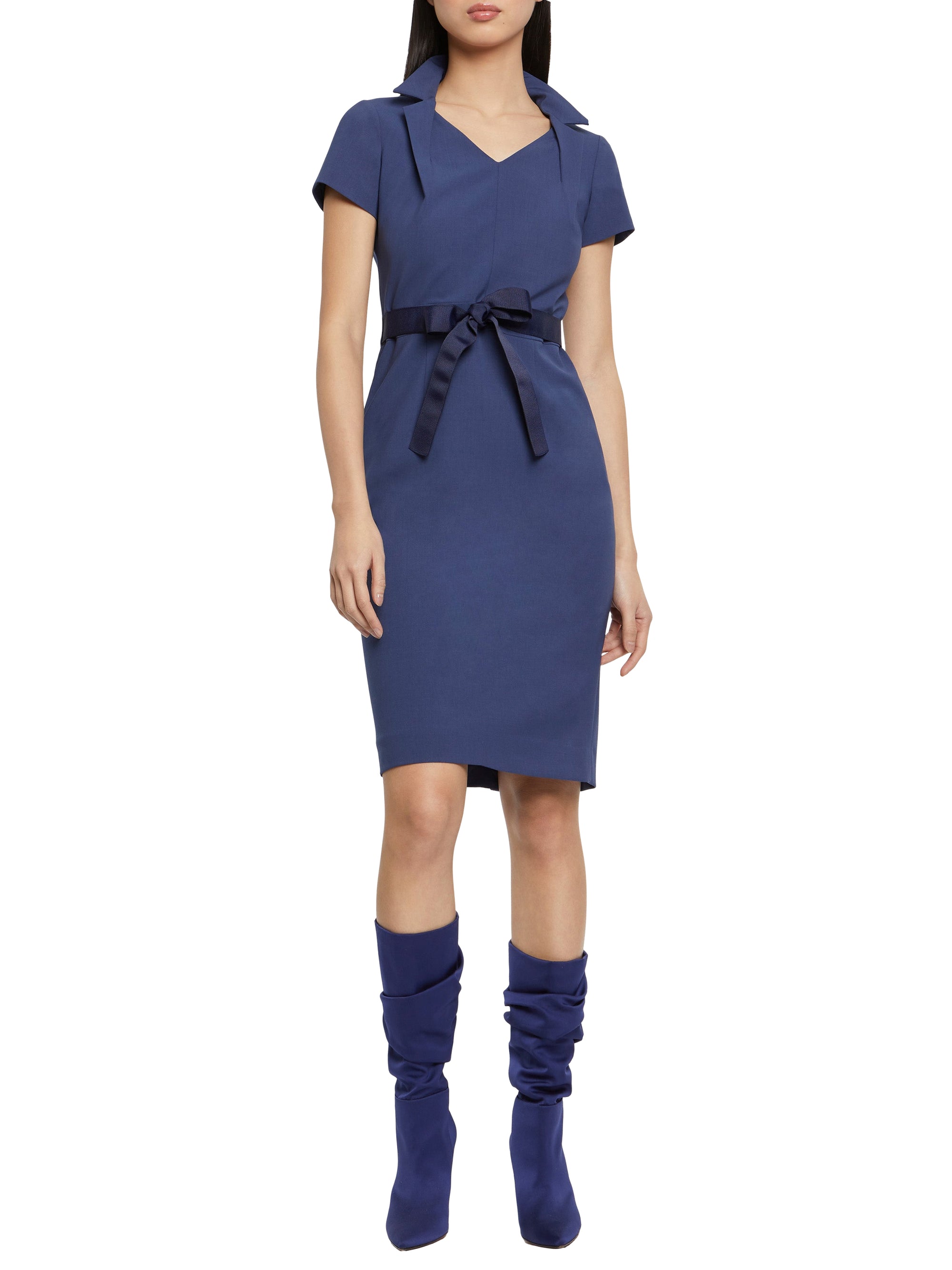 Short-sleeved straight dress in wool - Petrol blue