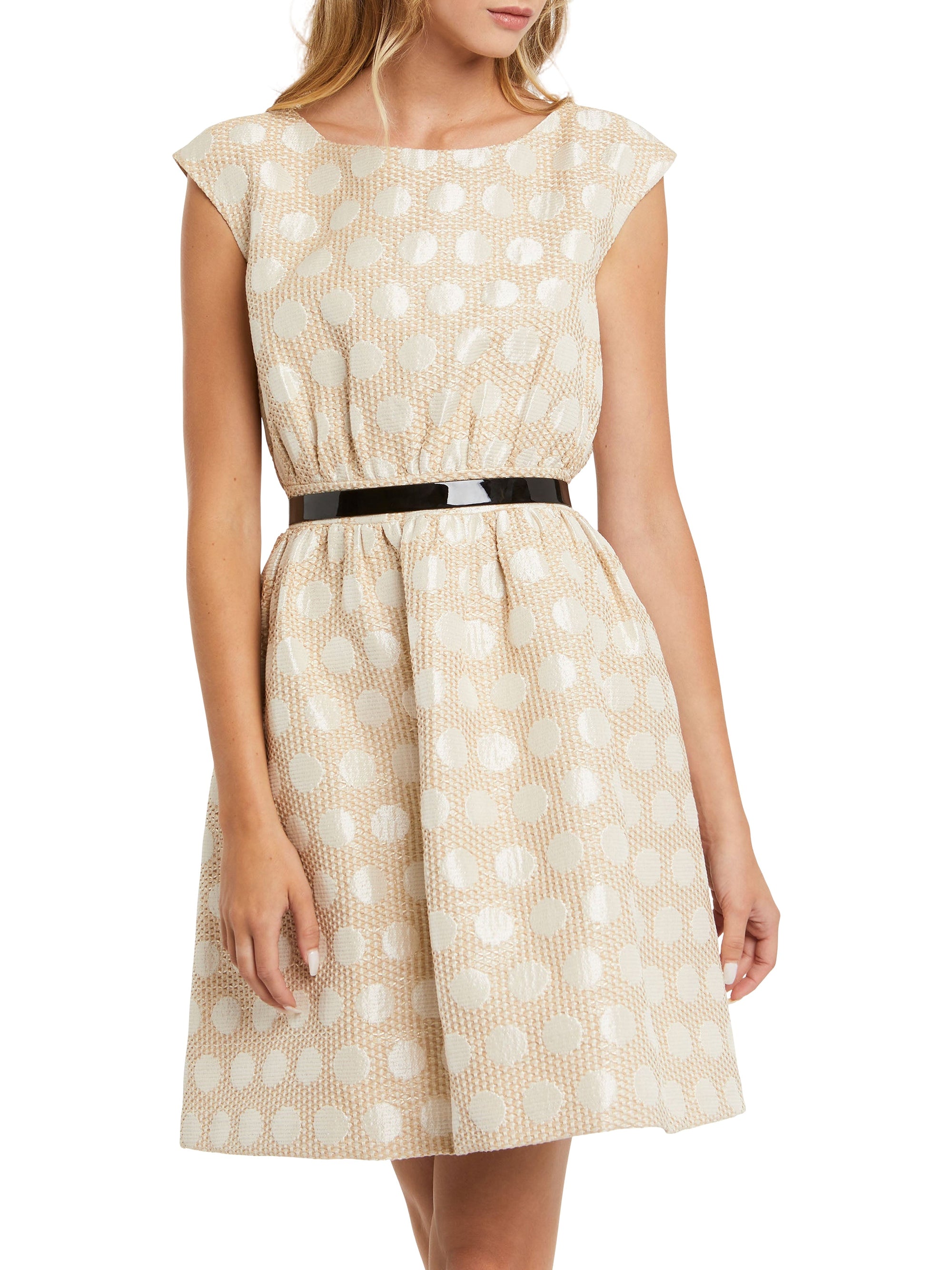 NOUGAT ROBE MC