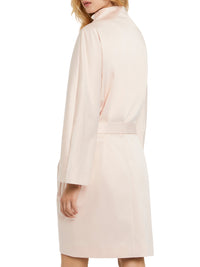 Manteau ceinturé en satin - Beige rose