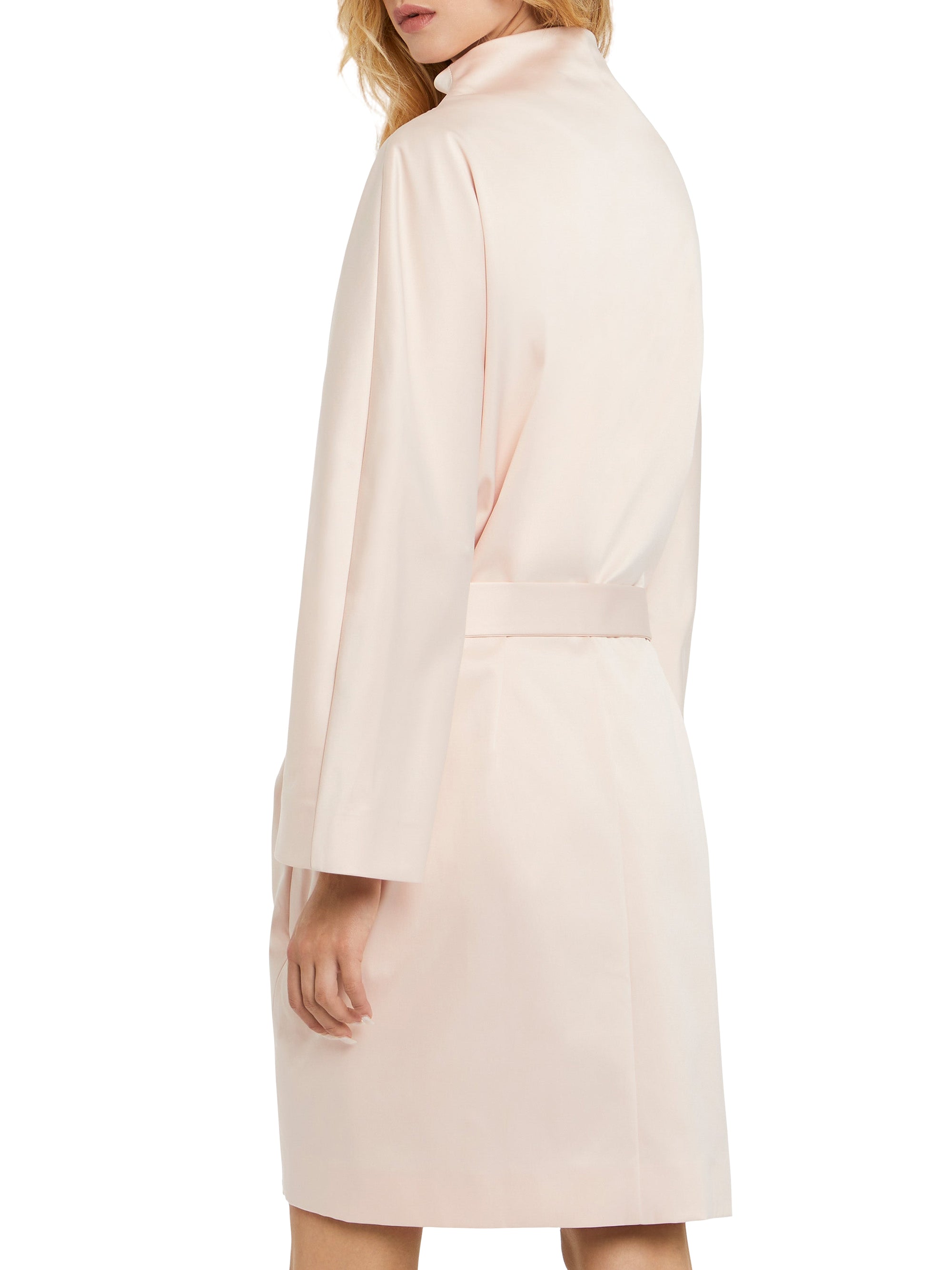 Manteau ceinturé en satin - Beige rose
