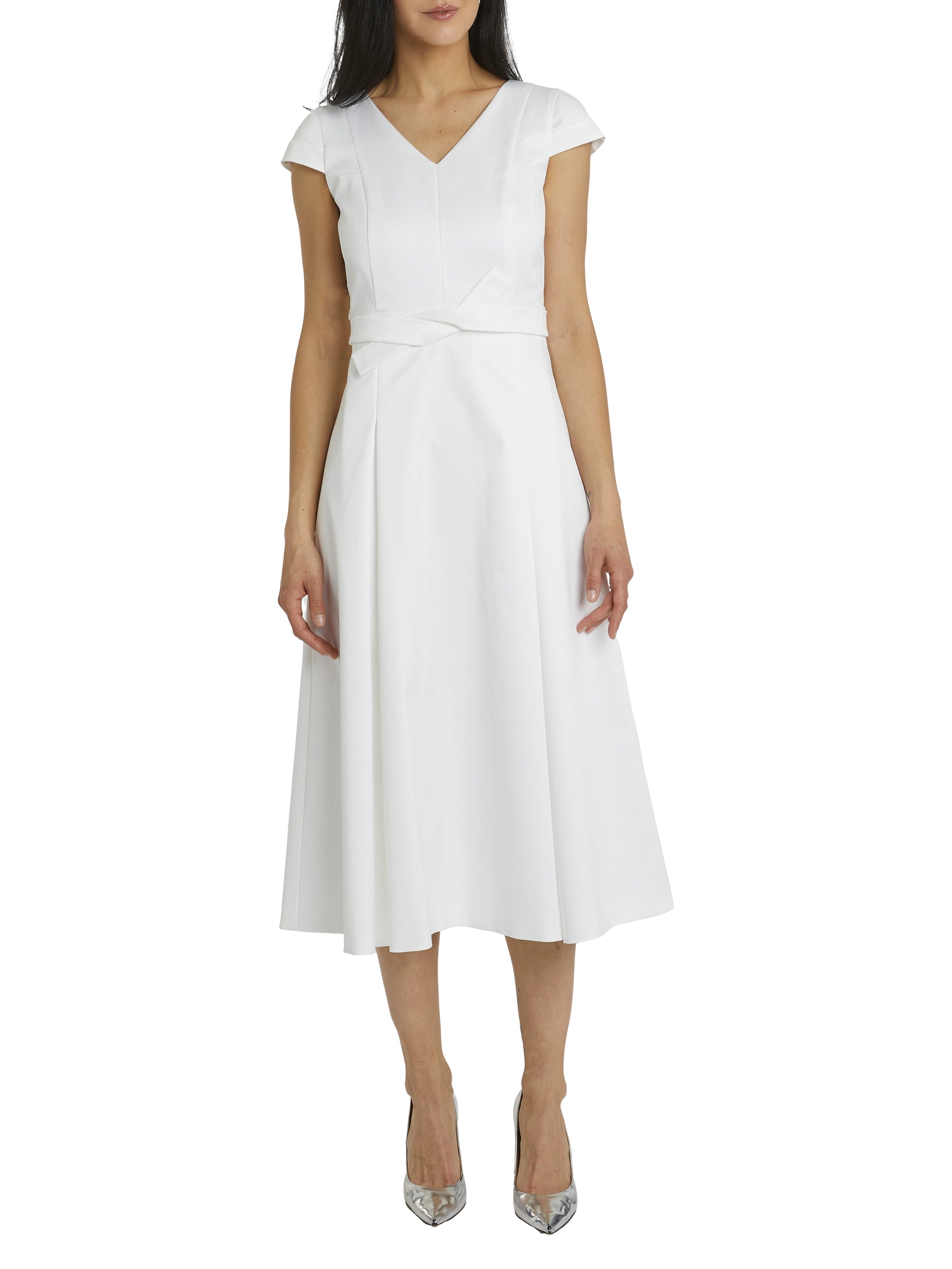 Robe à col en V à manches courtes - Blanc cassé