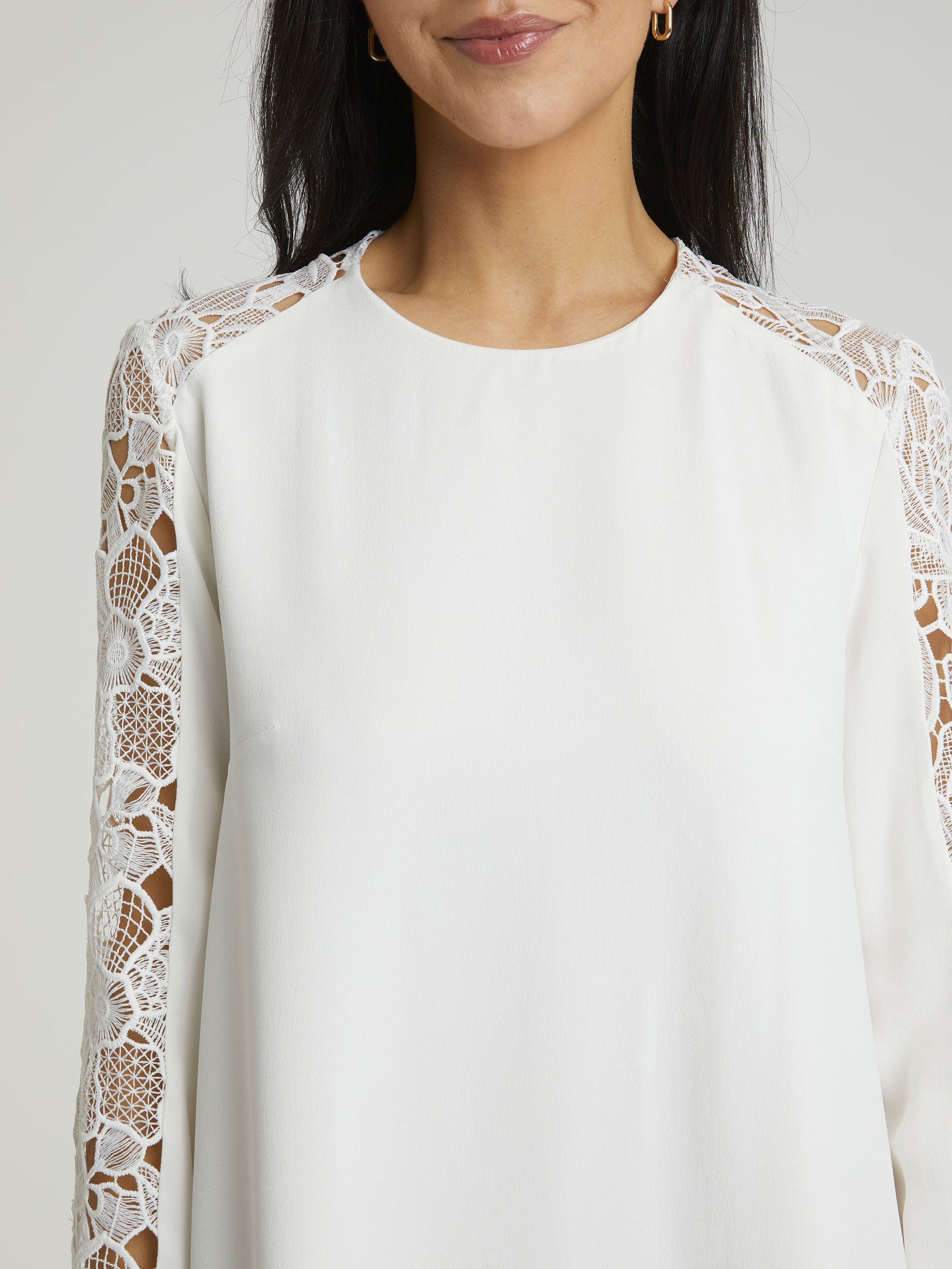Robe satinée à manches longues - Blanc cassé