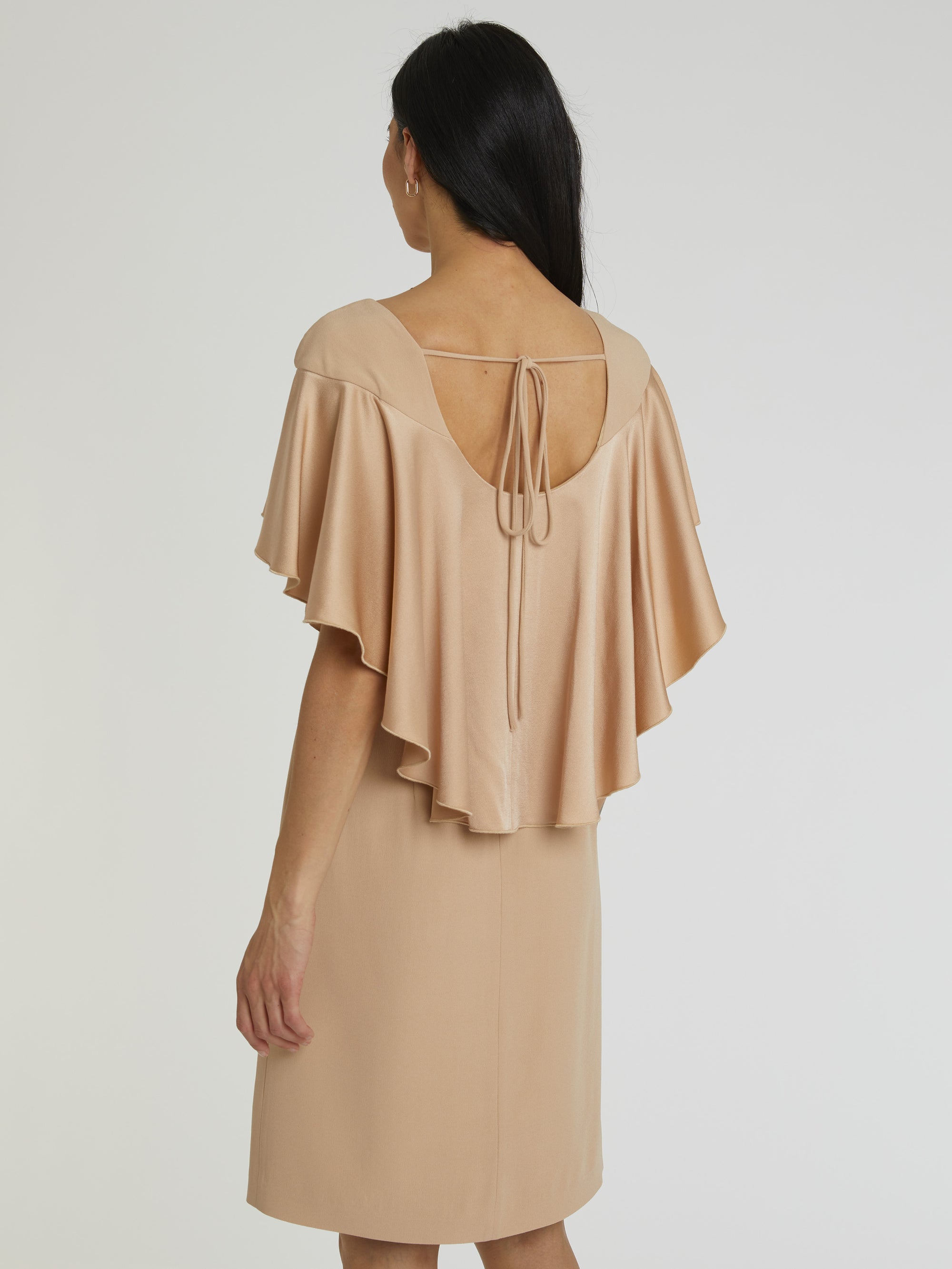 Short-sleeved boat-neck dress - Beige