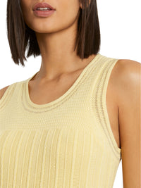 Sleeveless crochet dress - Yellow