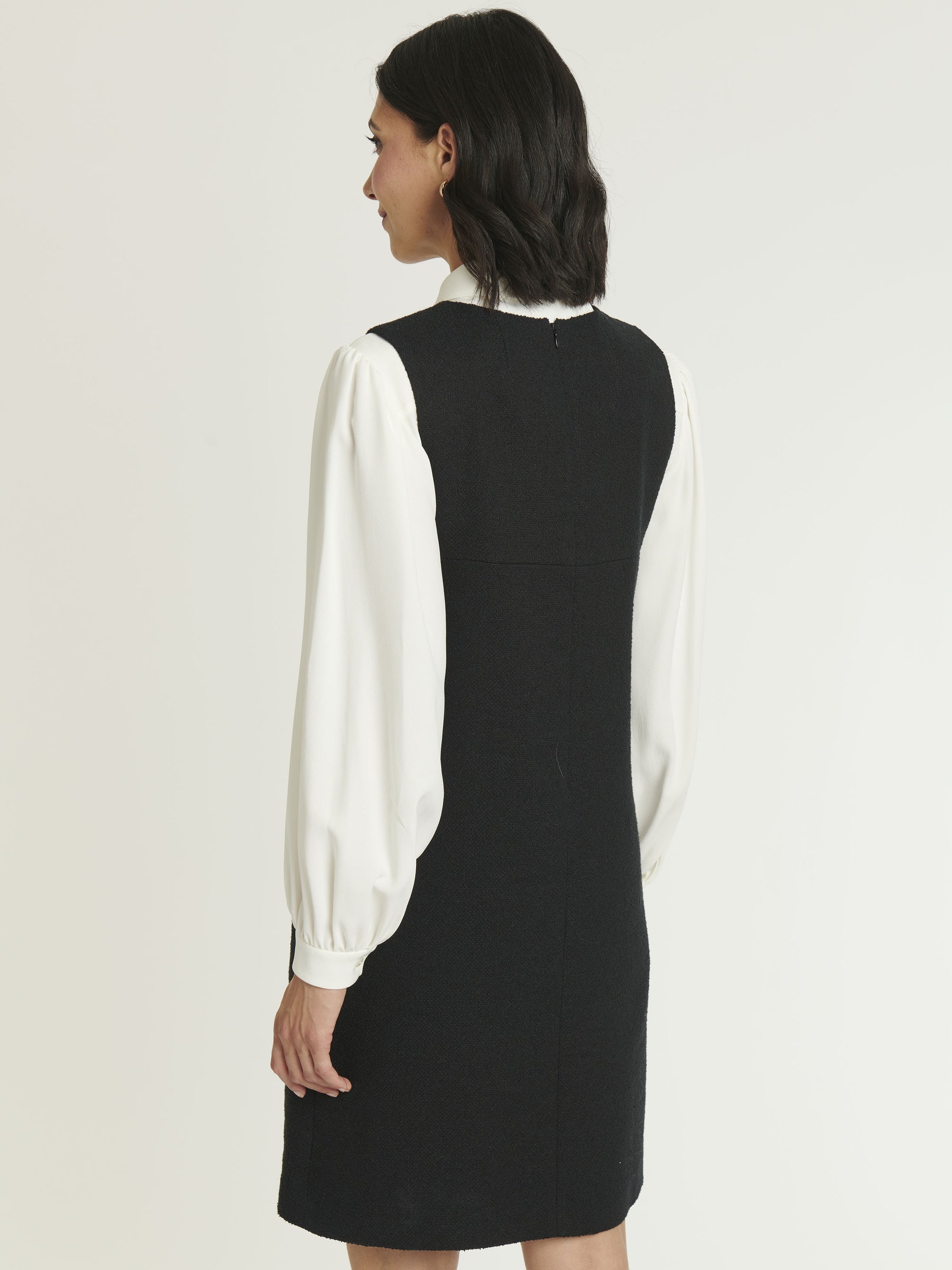 NOIR ROBE MC