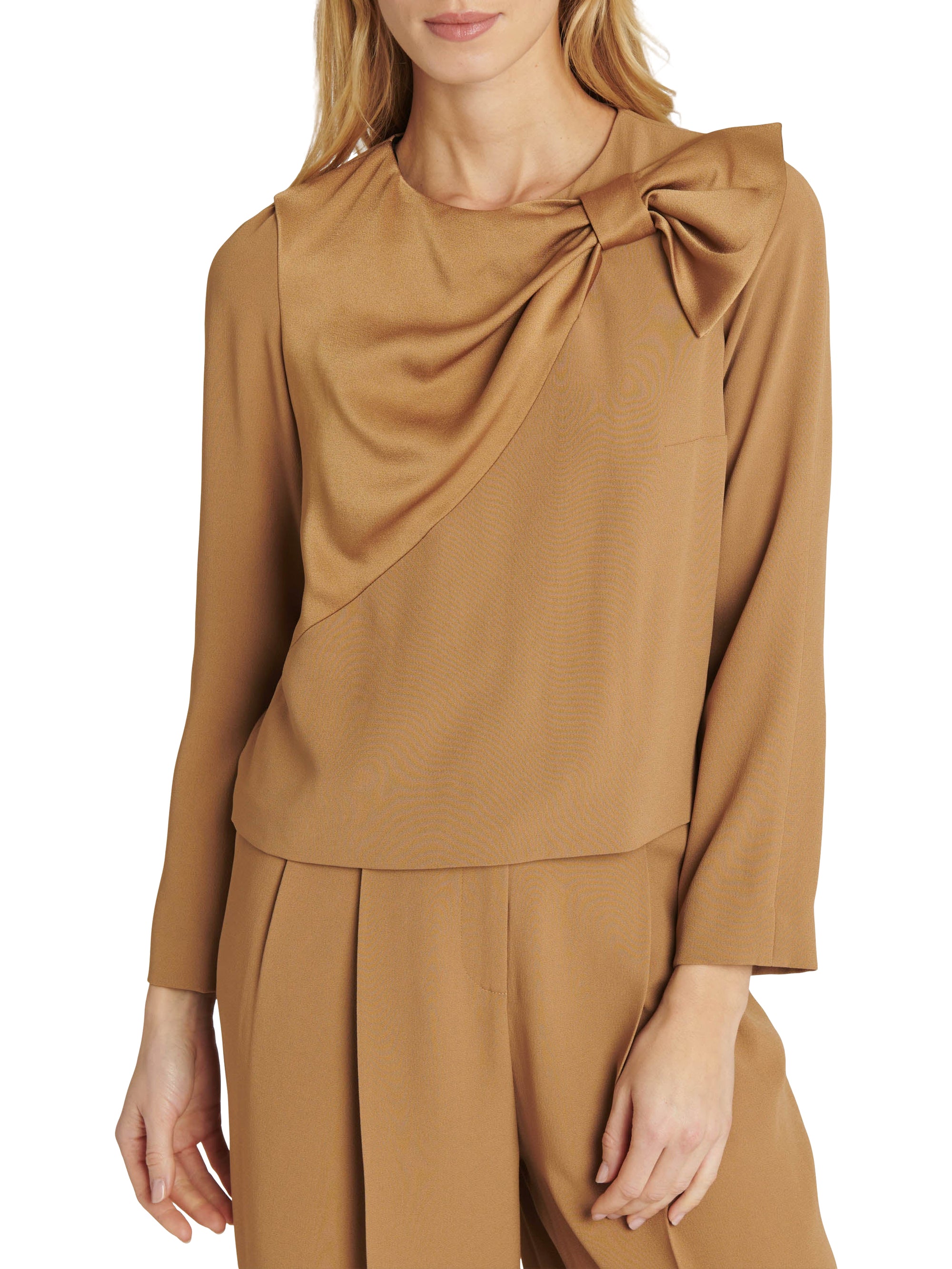 Long-sleeved blouse - Camel
