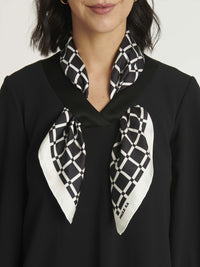 Dress with removable scarf - Black