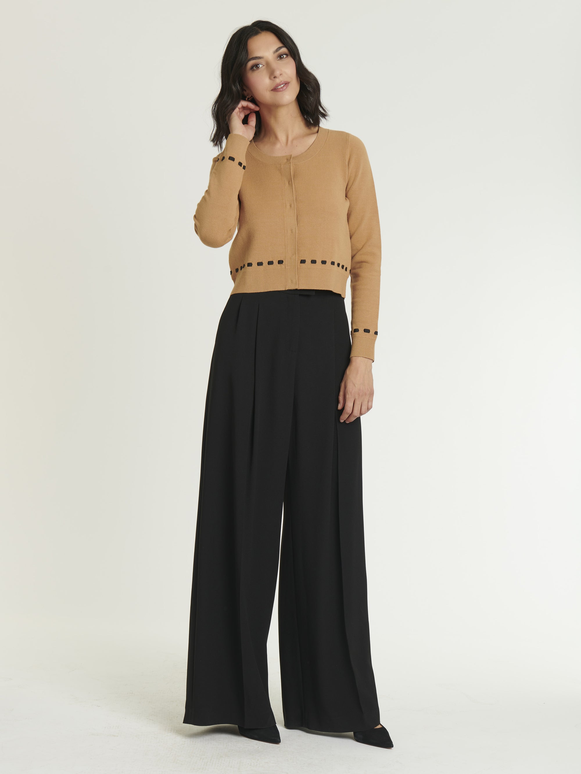 CARAMEL / NOIR CARDIGAN