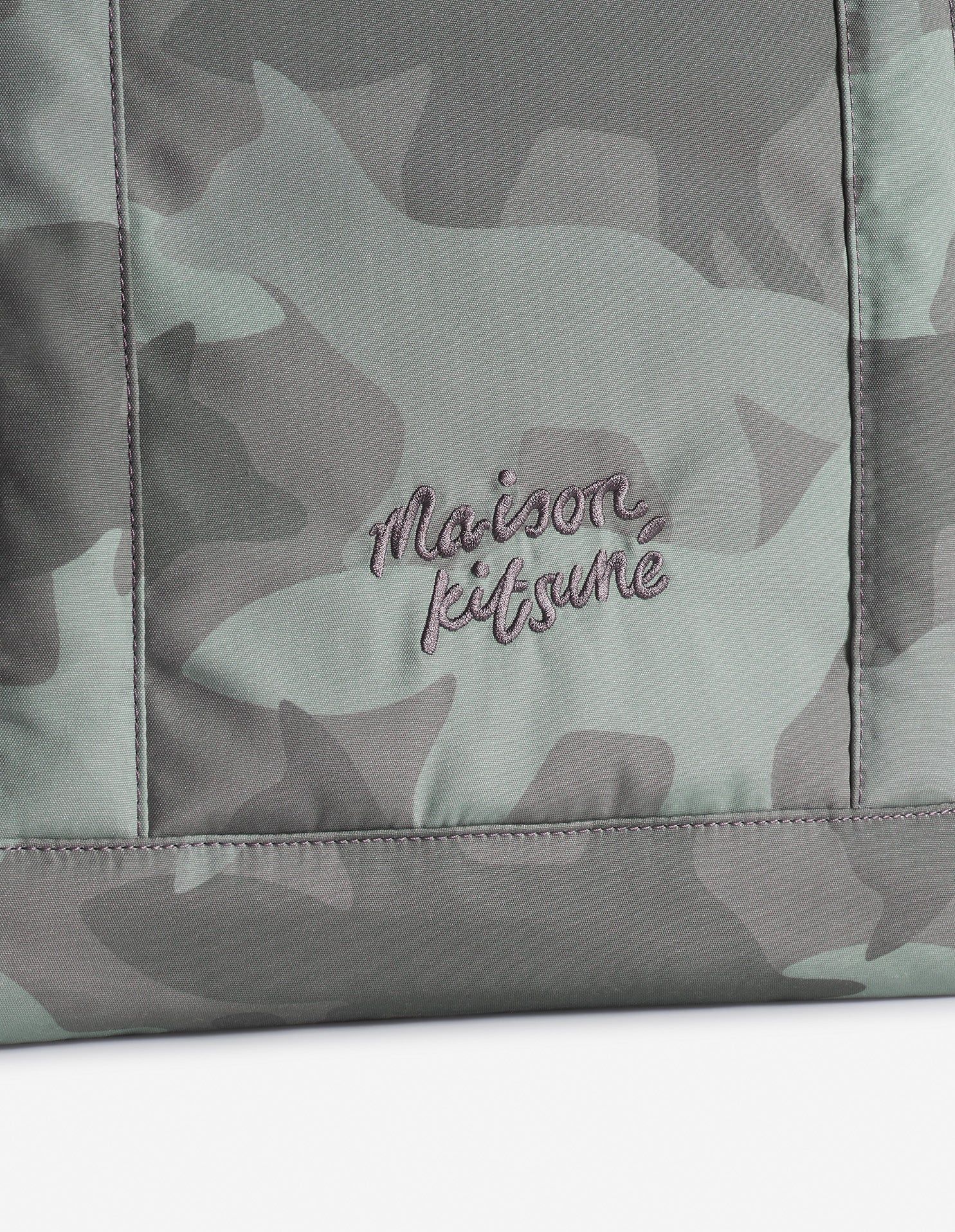 Camo Fox Large Tote - Pebble