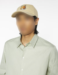 Cap with embroidered badge - Safari