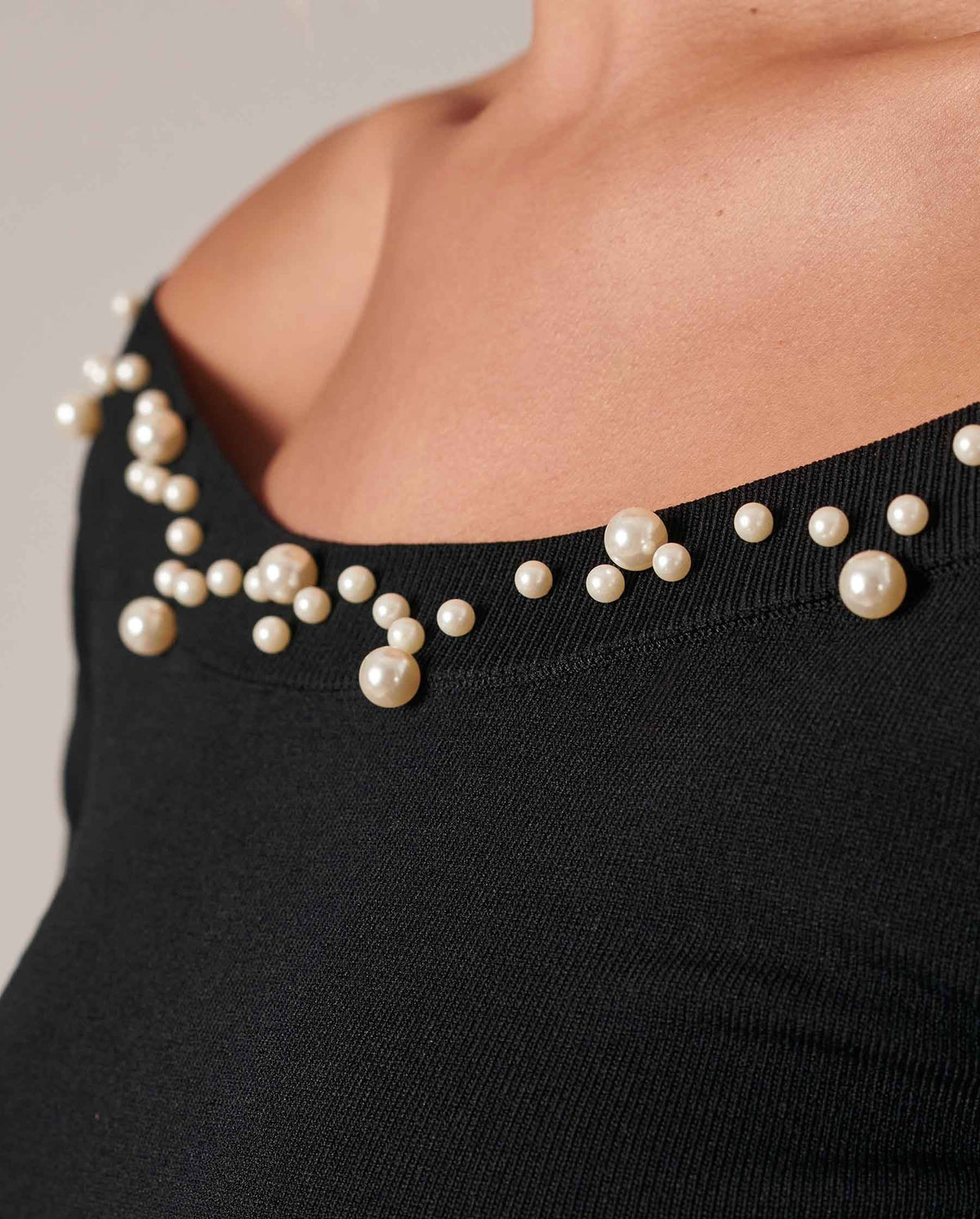 Pull Primera orné de perles - Black